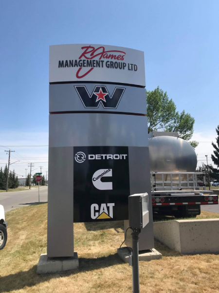 Monument / Pylon Signs